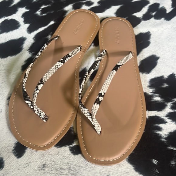 Sandals - Picture 3 of 3